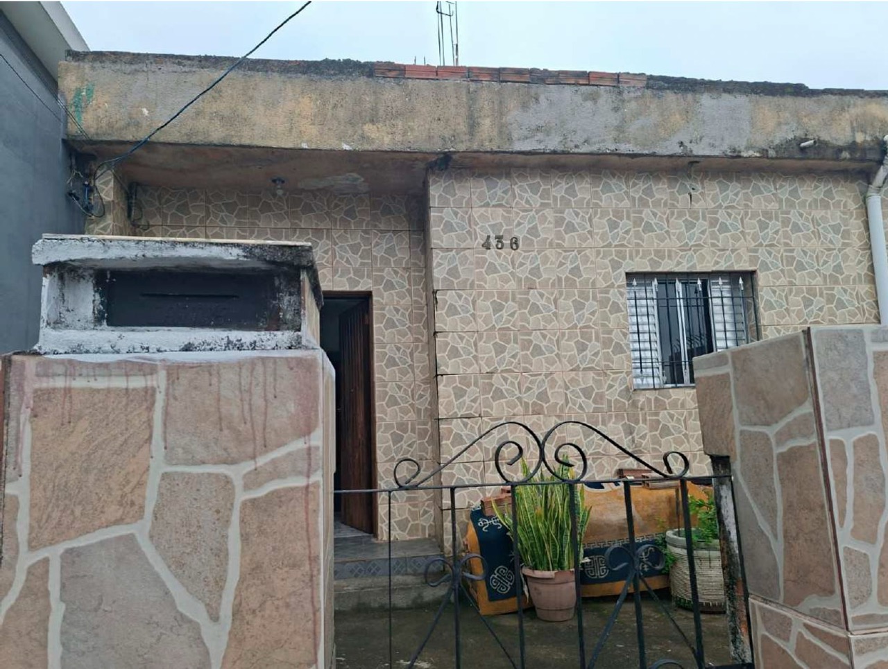 Imagem do imóvel Casa Térrea Residencial (2 Dorms, 2 Salas, Cozinha e Quintal) em Terreno de 117 m² – Guaianases, São Paulo/SP