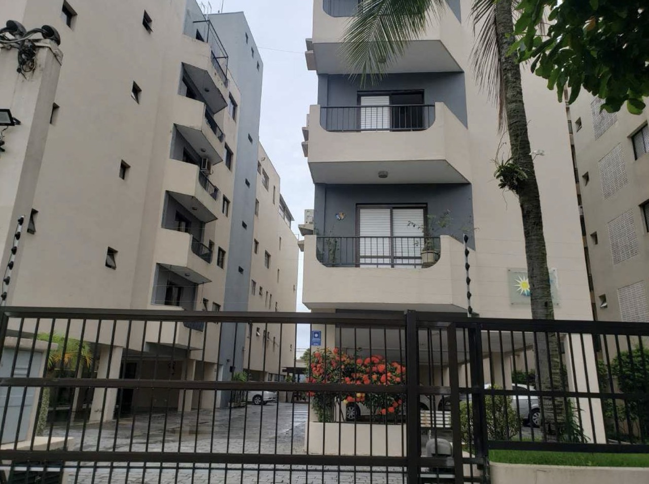 Imagem do imóvel PARTE IDEAL 50% - Apartamento de 86,87 m² Úteis c/ 1 Vaga de Garagem – Ap. 42 (4º Andar) – Edifício Key West – Rua Amazonas, 90 – Praia da Enseada / João Batista Julião – Guarujá/SP