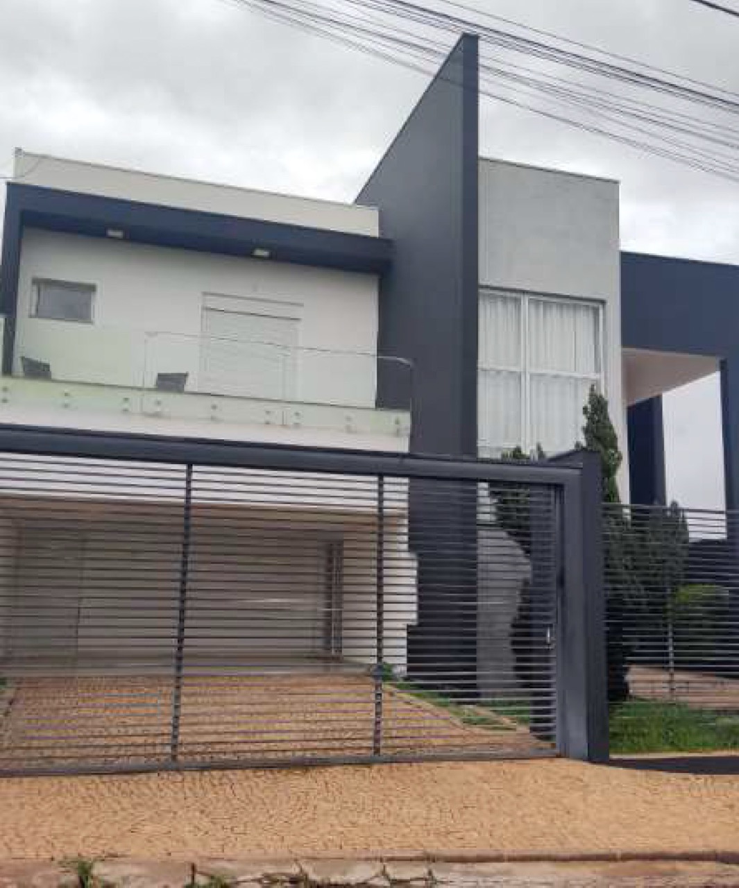 Imagem do imóvel FRAÇAO IDEAL 50% - Sobrado de Alto Padrão c/ 251 m² em Terreno de 390 m² – Jardim das Palmeiras IV – Dracena/SP